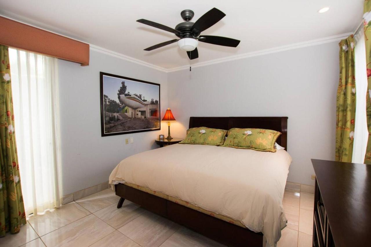 Exclusive Home On Golf Course At Reserva Conchal Is Stunning Inside And Out 普拉卡海尔 外观 照片